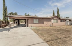 9016 E Dinuba Avenue, Selma, CA 93662