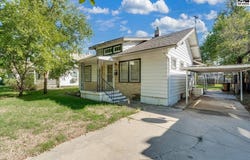 219 E 12th Ave, Hutchinson, KS 67501
