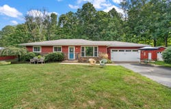 559 N 450 E, Valparaiso, IN 46383