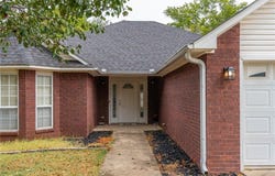 623 Chateau DR, Fort Smith, AR 72908