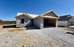 270 Stoney Creek Way, Berea, KY 40403