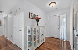 121 Chestnut Lane, Versailles, KY 40383