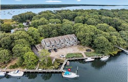 15 Childs River Road, Teaticket, MA 02536