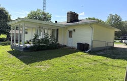 113 Melody Ln, Salisbury, MO 65281