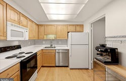 7640 PROVINCIAL Drive, MCLEAN, VA 22102