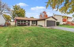 1278 Appletree Lane, Aurora, IL 60506