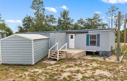 4 6th St, Steinhatchee, FL 32359