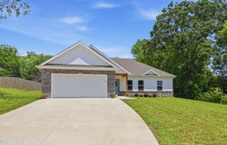 112 County Lane, Goodman, MO 64843