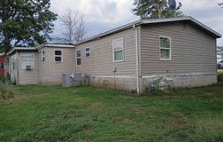 12175 S B Highway, Stockton, MO 65785