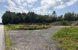 364 Calef Highway, Epping, NH 03042