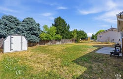 3799 FOXGLEN Dr, Roy, UT 84067