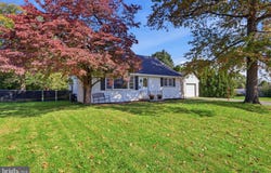 129 E HARRISBURG Avenue, ELIZABETHTOWN, PA 17022