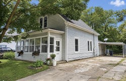 1220 Virginia Ave., Burlington, IA 52601