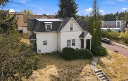 300 NE Kamiaken St, Pullman, WA 99163