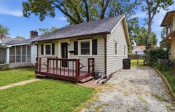 718 SW Wayne AVE, Topeka, KS 66606