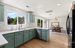 335 E Willowcreek Dr, Middleton, ID 83644