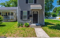 38 S QUEEN Street, DOVER, DE 19904
