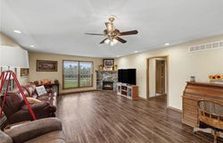 10950 SE E Highway, Agency, MO 64401