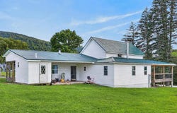 2676 Sunset rd, Canton, PA 17724