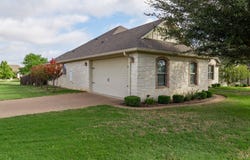 557 Perry Lane, Robinson, TX 76706
