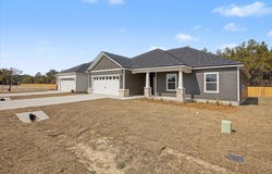 124 Divine Loop, Crawfordville, FL 32327