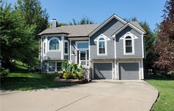 21645 W 122nd Terrace, Olathe, KS 66061