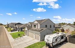 313 Ruby Ave, Grandview, WA 98930