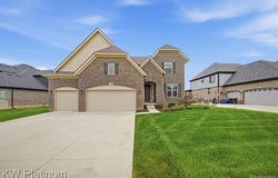 35754 Addison Drive, New Baltimore, MI 48047
