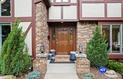 29 Jaycee Dr, Pittsburgh, PA 15243