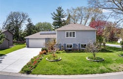 798 Sunset Drive, Eagan, MN 55123