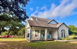 3498 Grape Creek Rd, Fredericksburg, TX 78624
