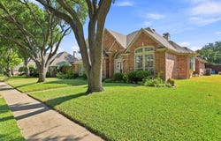 2910 Live Oak Drive, Rowlett, TX 75088