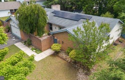 4 STEVEN Drive, VOORHEES, NJ 08043