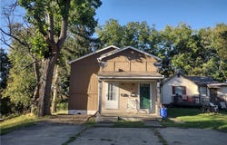731 731.5 E Main St, New Castle, PA 16101