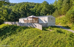 425 Bazel Rd, Harriman, TN 37748