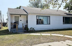 15 W 15th Ave, Hutchinson, KS 67501