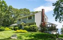 17 Oakridge Drive, Old Lyme, CT 06371