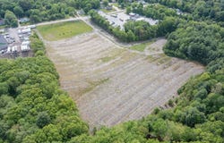 899 North Main Street, Killingly, CT 06239