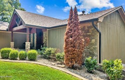 58 Oak Dale Ct, Brandenburg, KY 40108