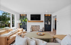 852 NORTHSHORE Rd, LakeOswego, OR 97034