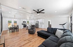 211 Oak Ridge Dr, Center Point, TX 78010