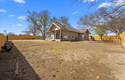 607 E 8th Street, Kemp, TX 75143