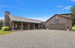1055 CR 1361, GARRISON, TX 75946