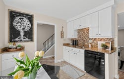 9901 MAPLE LEAF DR, GAITHERSBURG, MD 20886