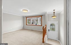 943 CIRCLE Drive, BALTIMORE, MD 21227