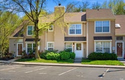 26 Alameda Ct, Eatontown Boro, NJ 07724-2533