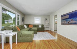 1424 Rhode Island Avenue N, Golden Valley, MN 55427