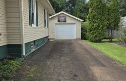 528 Henry, Crestline, OH 44827