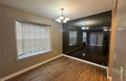 2004 GREENPOINT Drive, New Orleans, LA 70114