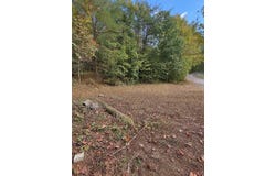 724 Mills Branch, Ashcamp, KY 41512